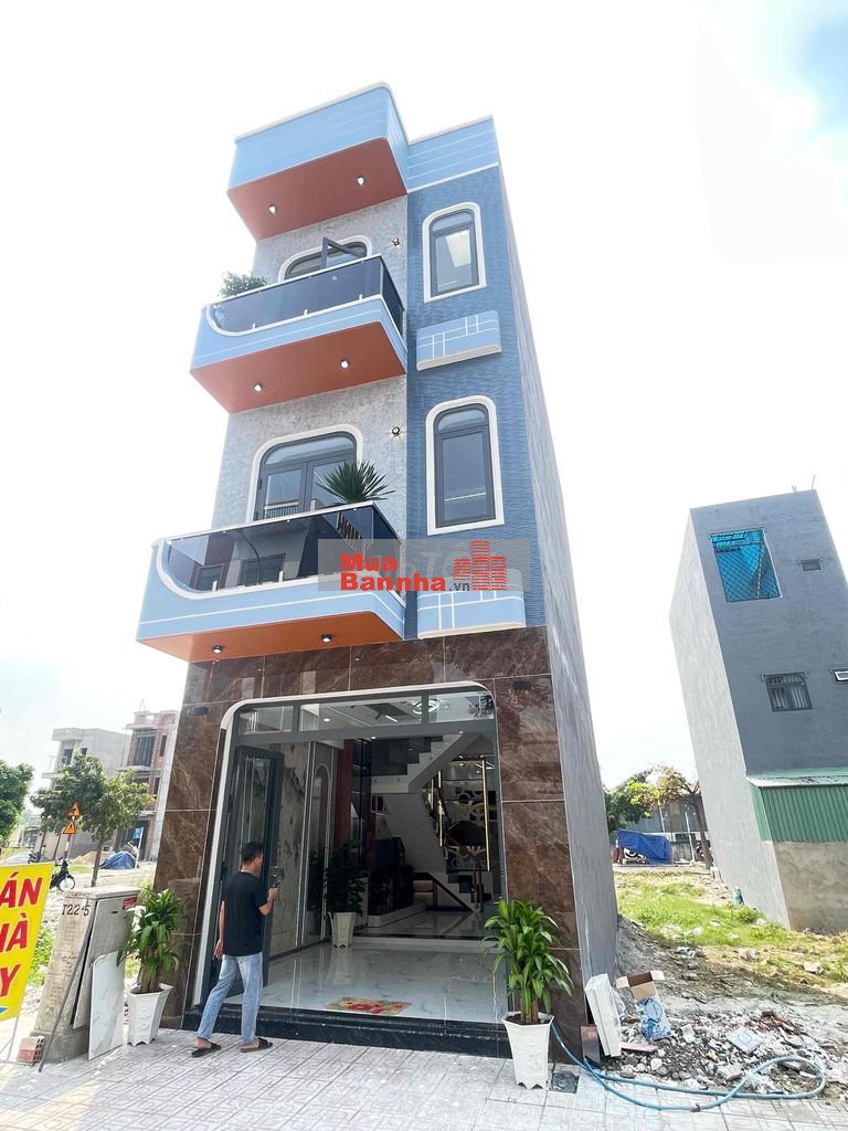 nhà phố hoàn công mới .gần aeon bình dương