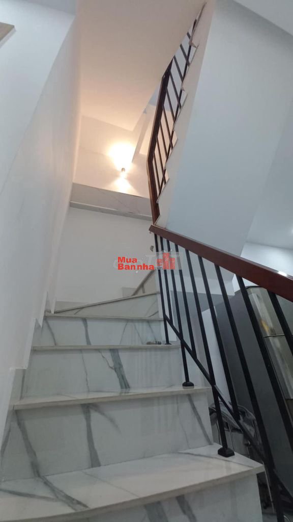 Bán nhà Nguyễn thái sơn gò vấp - nhà btct 3 tầng - chỉ 3,1T