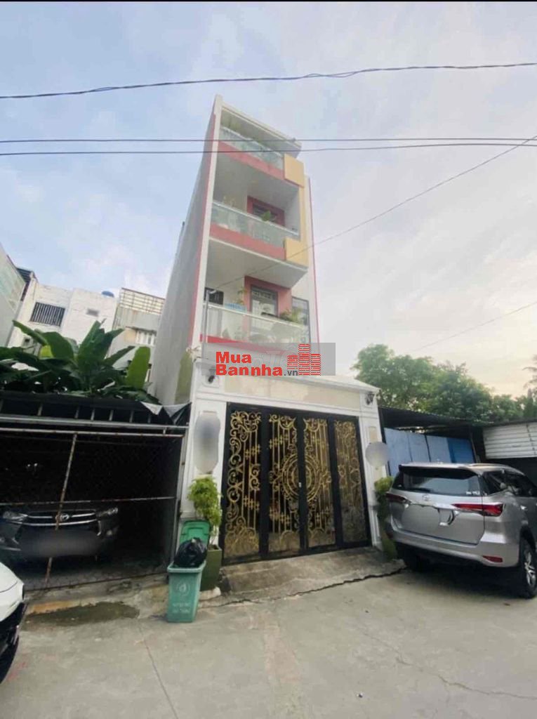 Nhà 4 tầng, HXH 6M, ngay Vạn Phúc City.