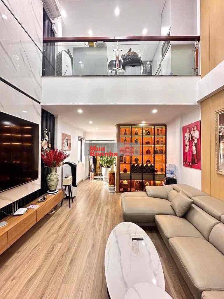 Cực hiếm phố Minh Khai, thang máy, lô góc, ngõ nông rộng 35m*6tầng.