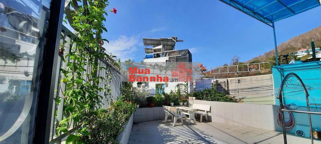 Nhà mặt tiền góc Lê Ngọc Hân phường 1 thành phố Vũng Tàu