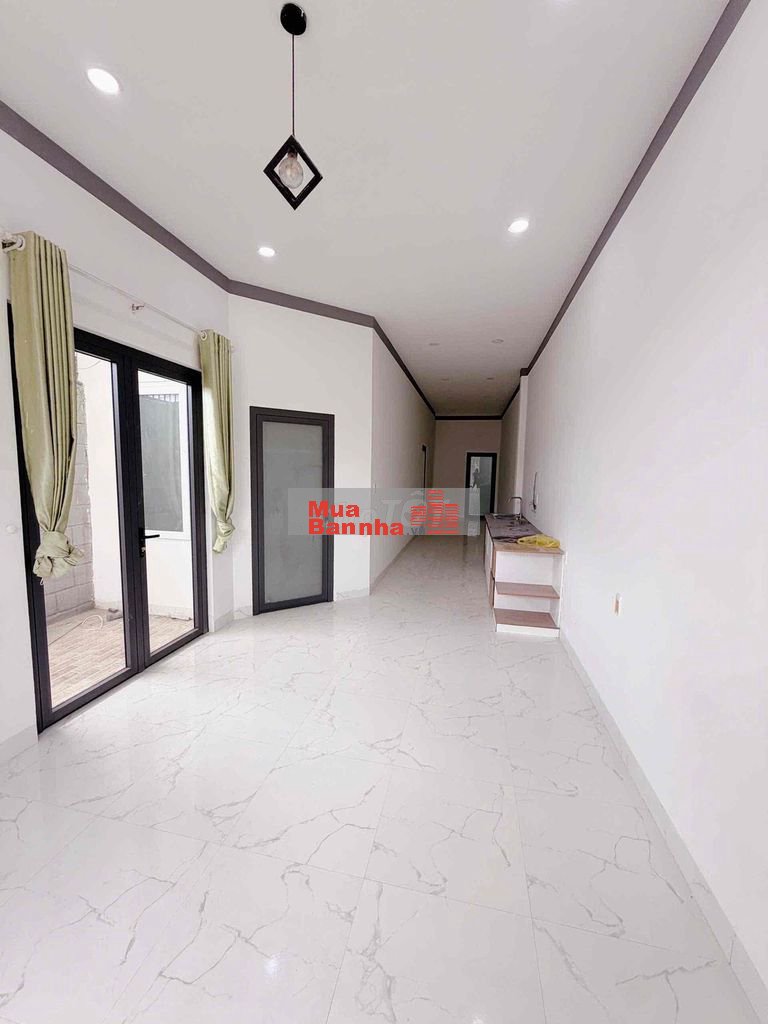 NHÀ 3 PHÒNG NGỦ HẺM 451/75 Y MOAN