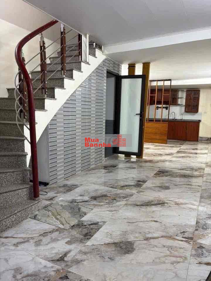 Hơn 2 tỷ có nhà dân xây Lê Trọng Tấn-70m oto tránh-42m*3T;MT4m;3N