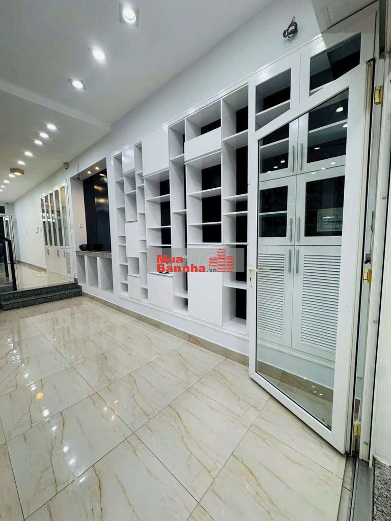 NHÀ HẺM XE HƠI TRẦN MAI NINH