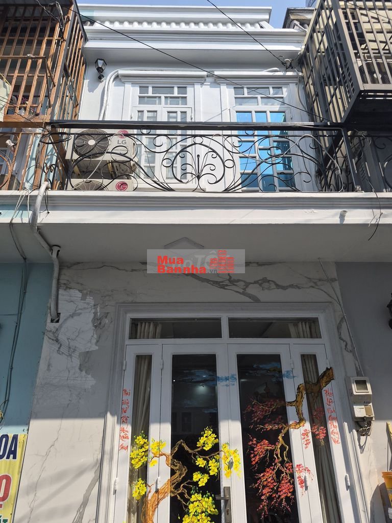 Bán nhà hẻm xe hơi