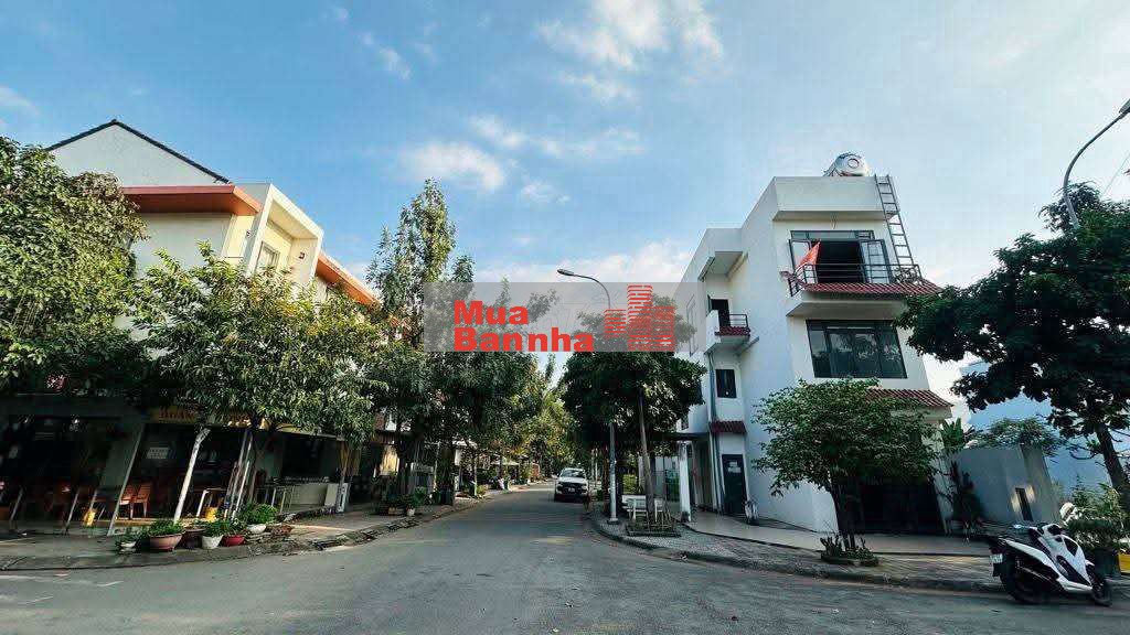 CHỈ 17 TỶ, NHÀ 3 TẦNG, D10, GÓC KDC HƯNG PHÚ , 119M2, MB KD.