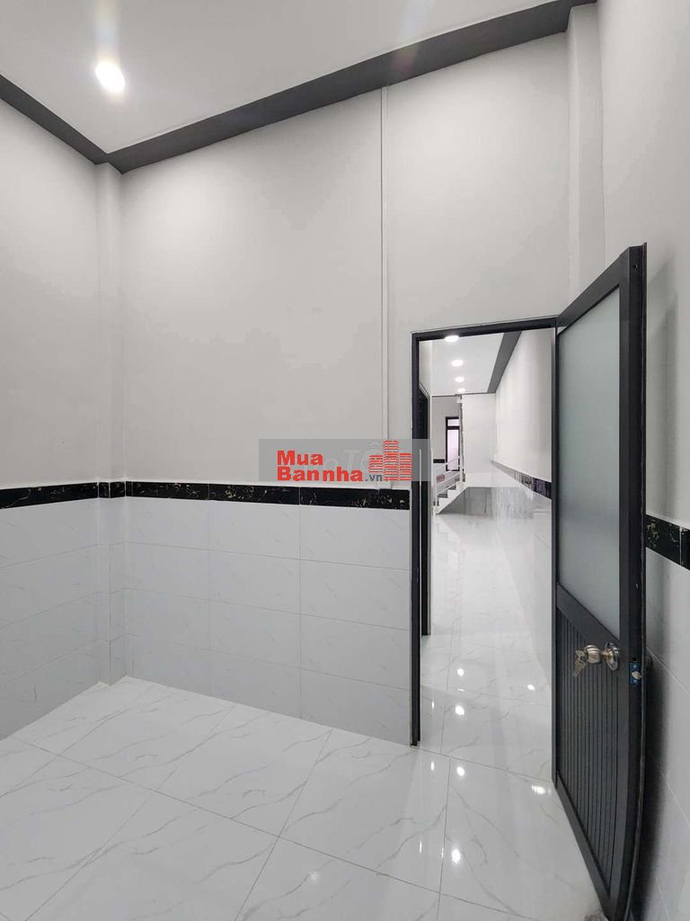 Nhà mới vào ở ngay , giá rẽ đối diện vạn phúc, gần sông đà,p. HB Phước