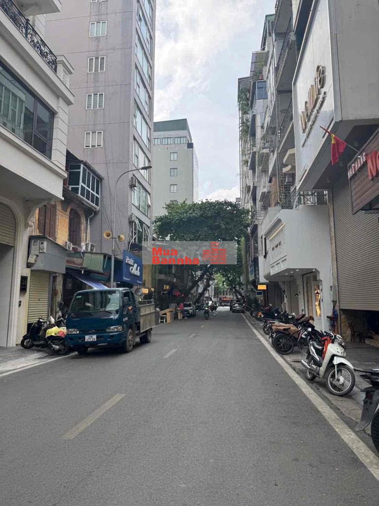 lô góc - vỉa hè - ô tô tránh - Trương Định - kd