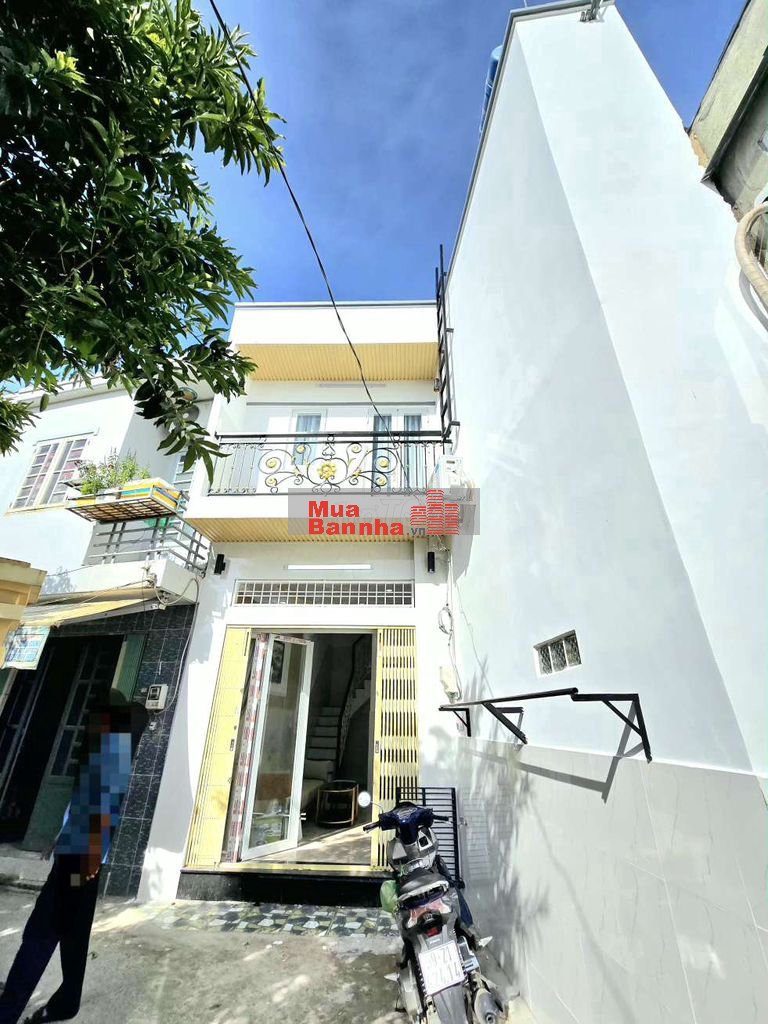 BÁN NHÀ MẶT TIỀN HẼM THÔNG - 5M ❌ 8M - Giáp Quận 7