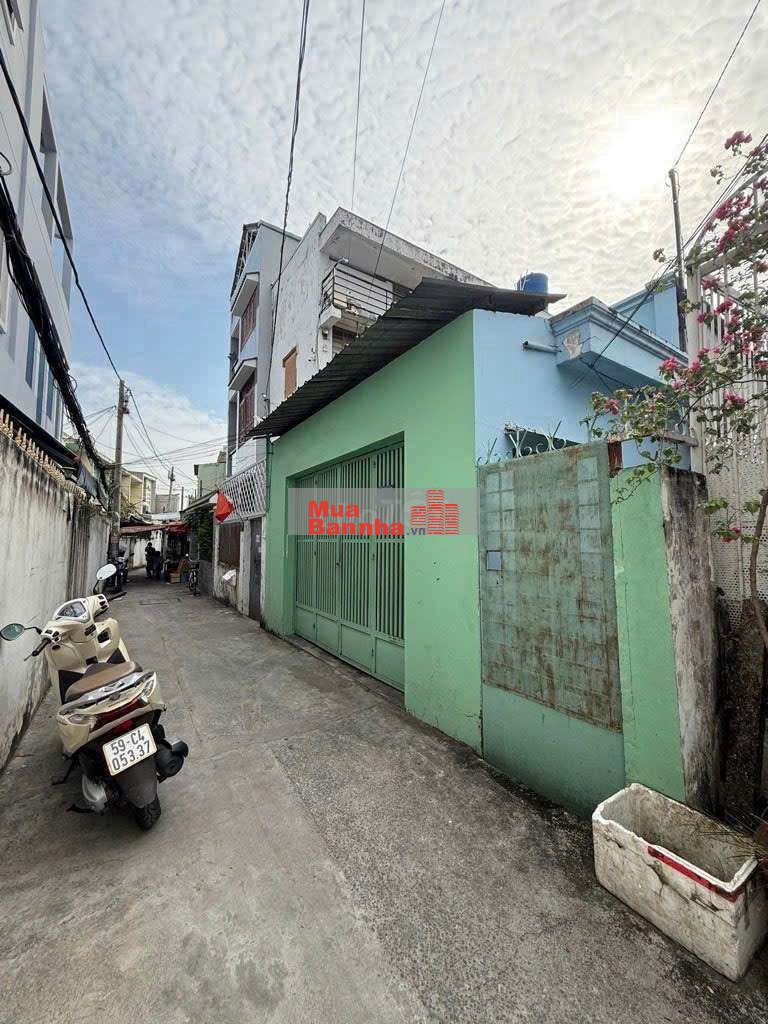 BÁN NHÀ CẤP 4 5,7X20 HẺM 1113 HUỲNH TẤN PHÁT HẺM TO 3,5M SỔ RIÊNG