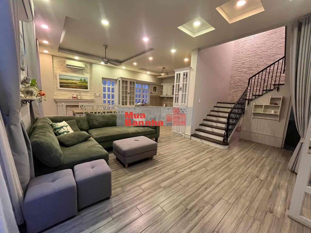 Bán Biệt Thự Đơn Lập Cách 100m Ra Liên Phường Q9 Gần The GloBal City