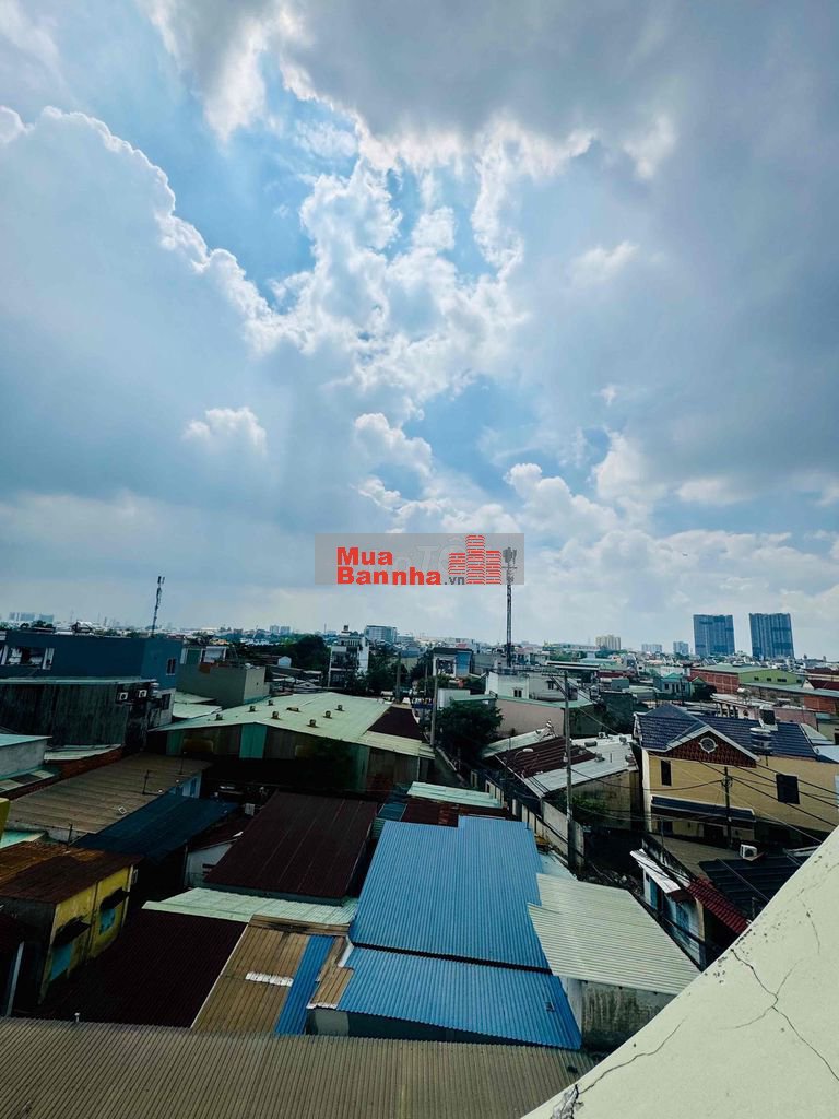 Bán Nhà 1 Trệt 2 Lầu Sân Thượng , HXH , Đường 6 , Linh Xuân , Thủ Đức