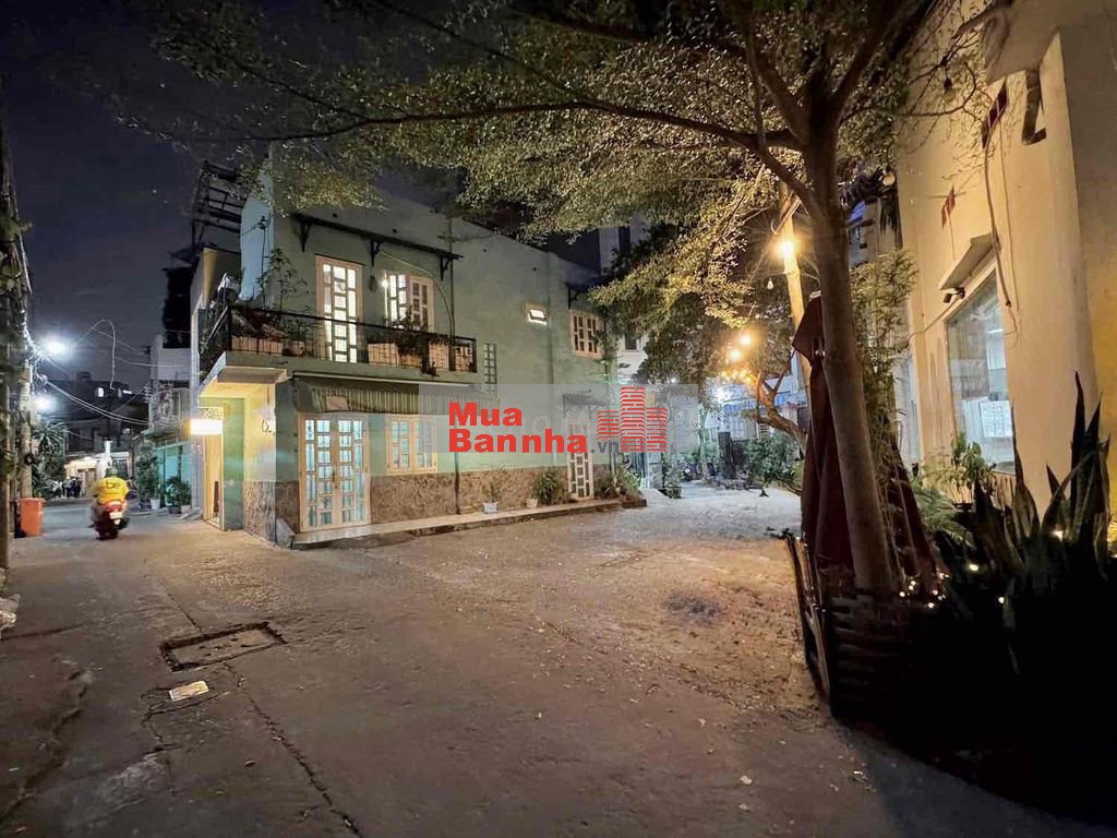 Bán Gấp nhà mới thẩm mỹ Thích Quảng Đức 2tầng hxh 120m2 nhỉn 8 gần Mt