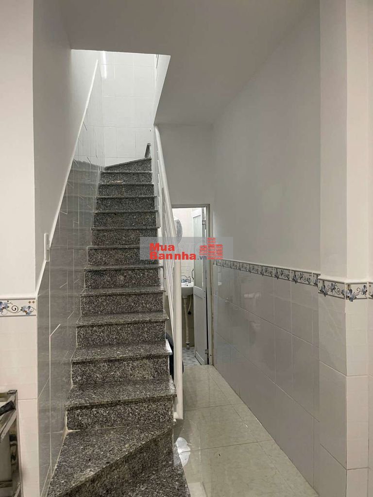 Hh 1% nhờ dẫn dùm Nhà Phan Huy Ích 3x6m 1 lầu sổ riêng