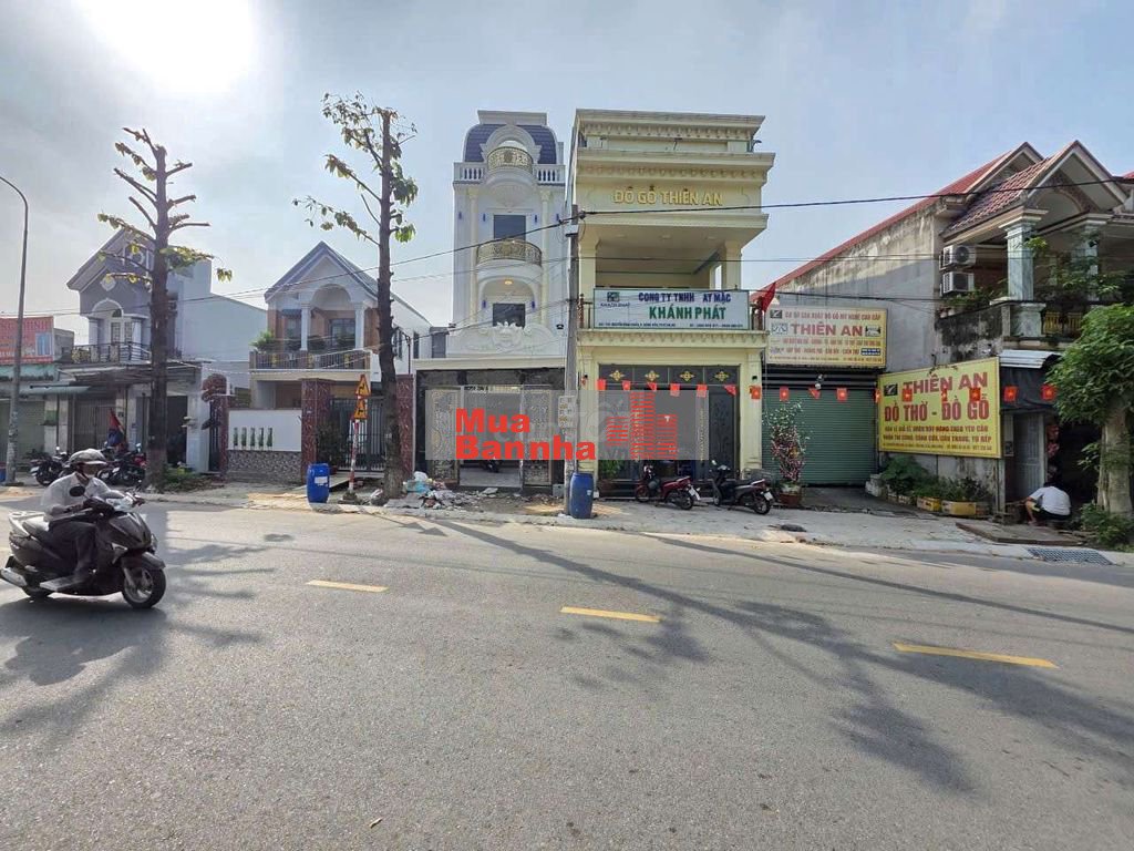 Nhà phố mới đẹp mặt tiền Nguyễn Đình Chiểu gần làng đại học quốc gia