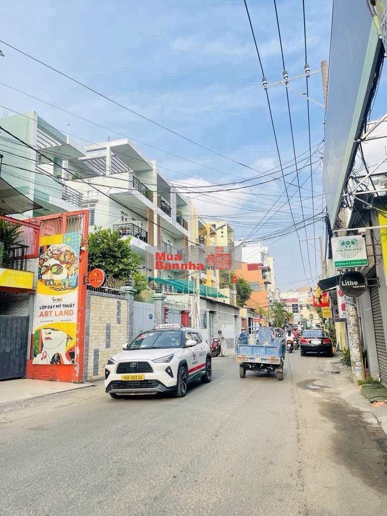 Nhà 4 tấm, 10 phòng, 7,6 x 22 mặt tiền Đường Số 1 - Thống Nhất.