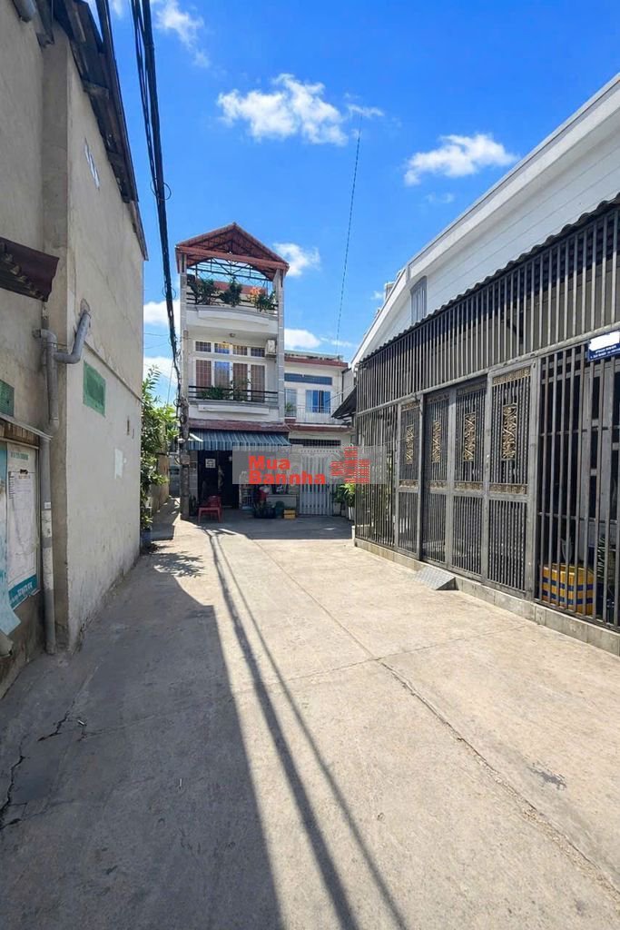 Bán nhà Hẻm xe hơi Cách Mạng, Tân Phú - Dt 4.3x24m - 2 tầng - 8Phòng