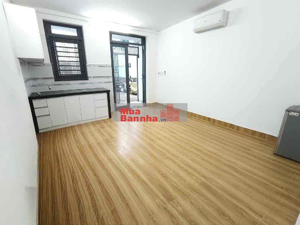 BÁN NHÀ BÙI ĐÌNH TÚY - NGANG HƠN 4M - SÁT MT