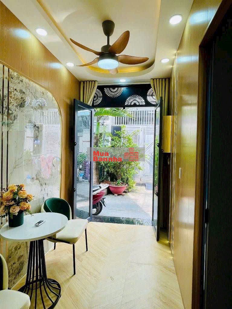 Nhà Thống Nhất – Thông Tây Hội, Gò Vấp