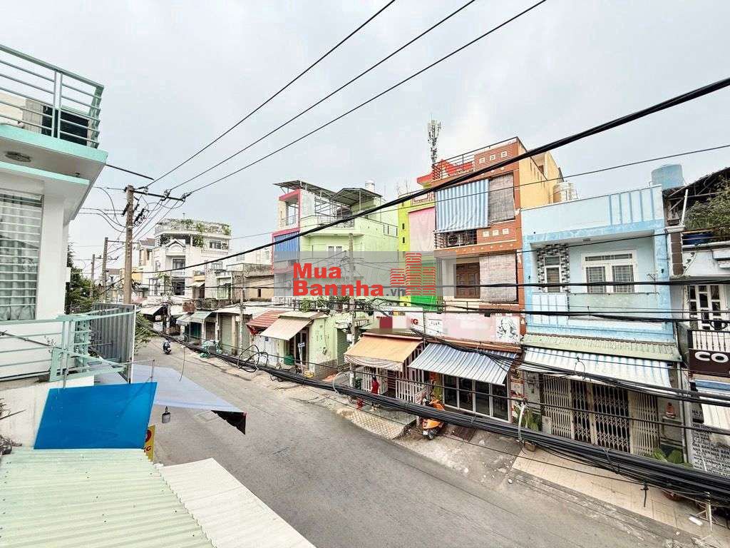 Nhà mặt tiền đường 12m, DT: 5x14, giá 7,x tỷ ngay Lê Văn Quới