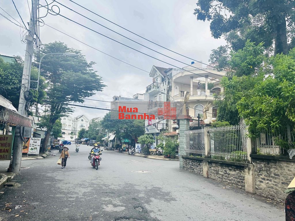 CC bán nhà hẻm Ng.Thái Sơn gần ĐHVLang, dt 85m2, Đông Nam