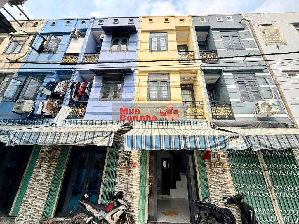 BÁN NHÀ 2 LẦU, 3X10, 3PN 2WC