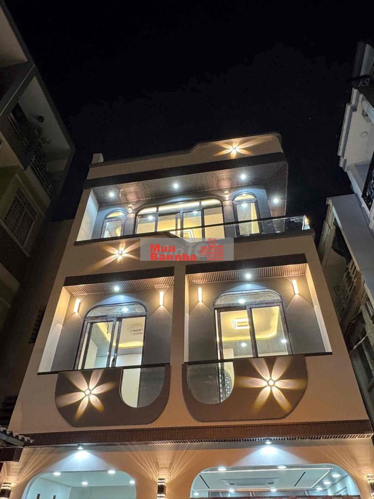 NHÀ MỚI HXH 3P3WC