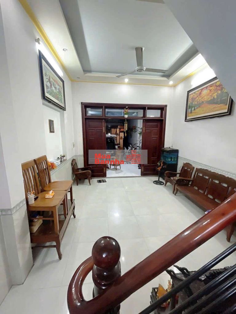 Cần bán nhà PTTN Q12 DT 4 x20 . kết cấu 1trêt 2lầu