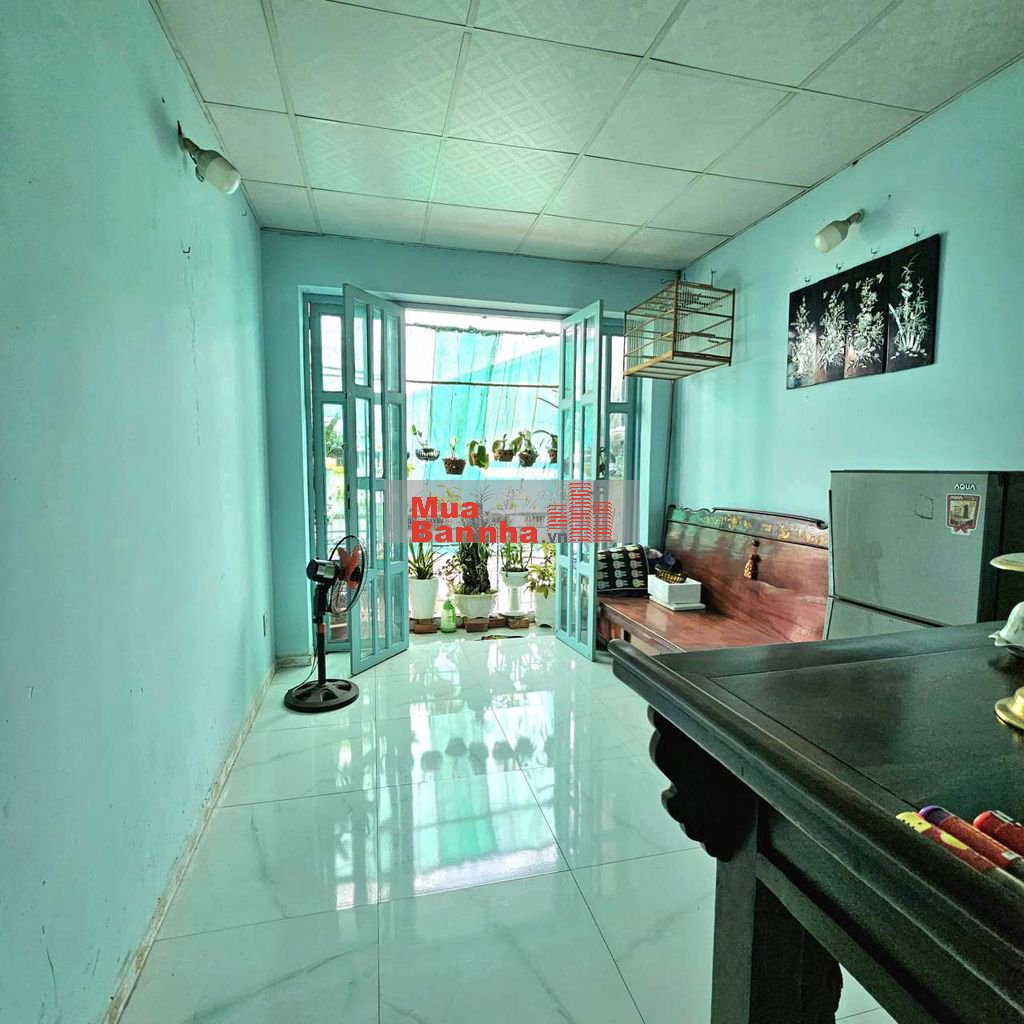 Nhà sổ hồng riêng 3,5x15m 2 tầng hẻm 3.5m 2.6 tỷ Huỳnh Tấn Phát