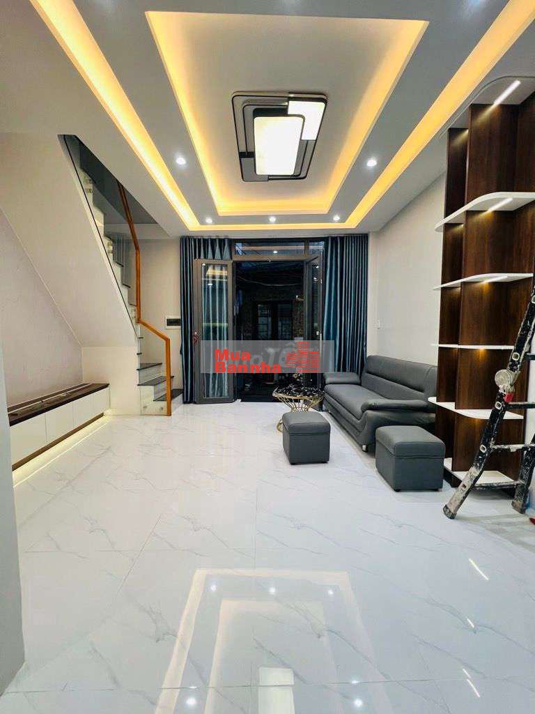 QUẬN 7, NHỈNH 3TỶ, HUỲNH TẤN PHÁT,NGANG 4X7M ,2 PHÒNG,SHR,HỖ TRỢ VAY