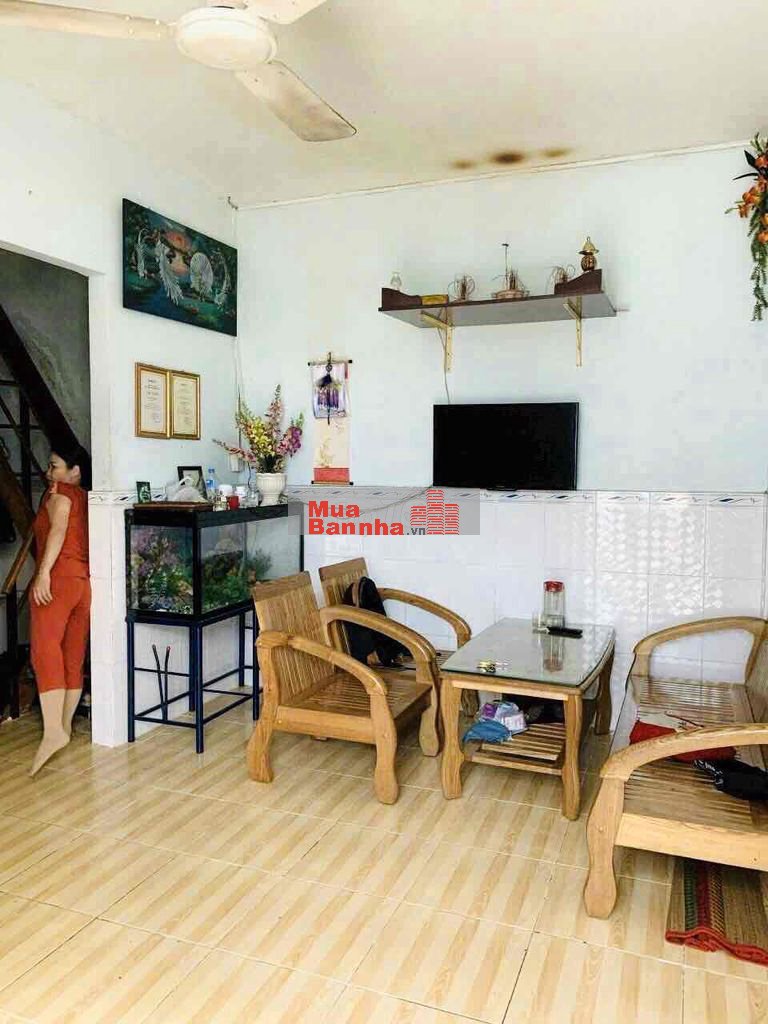 nhà lầu hẻm ô tô con. phạm văn đồng. linh tây. gần Tô ngọc Vân