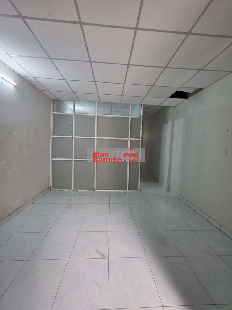 Bán nhà hẻm rộng 5m luôn. Xe hơi tới cửa luôn