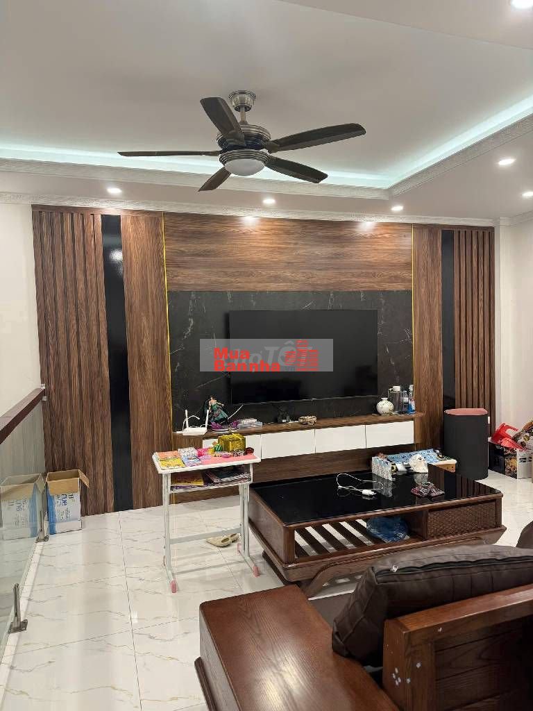 Chính chủ cần bán phố Kim Quan 32m2- 5T- 3 phòng ngủ- 6.6 tỷ