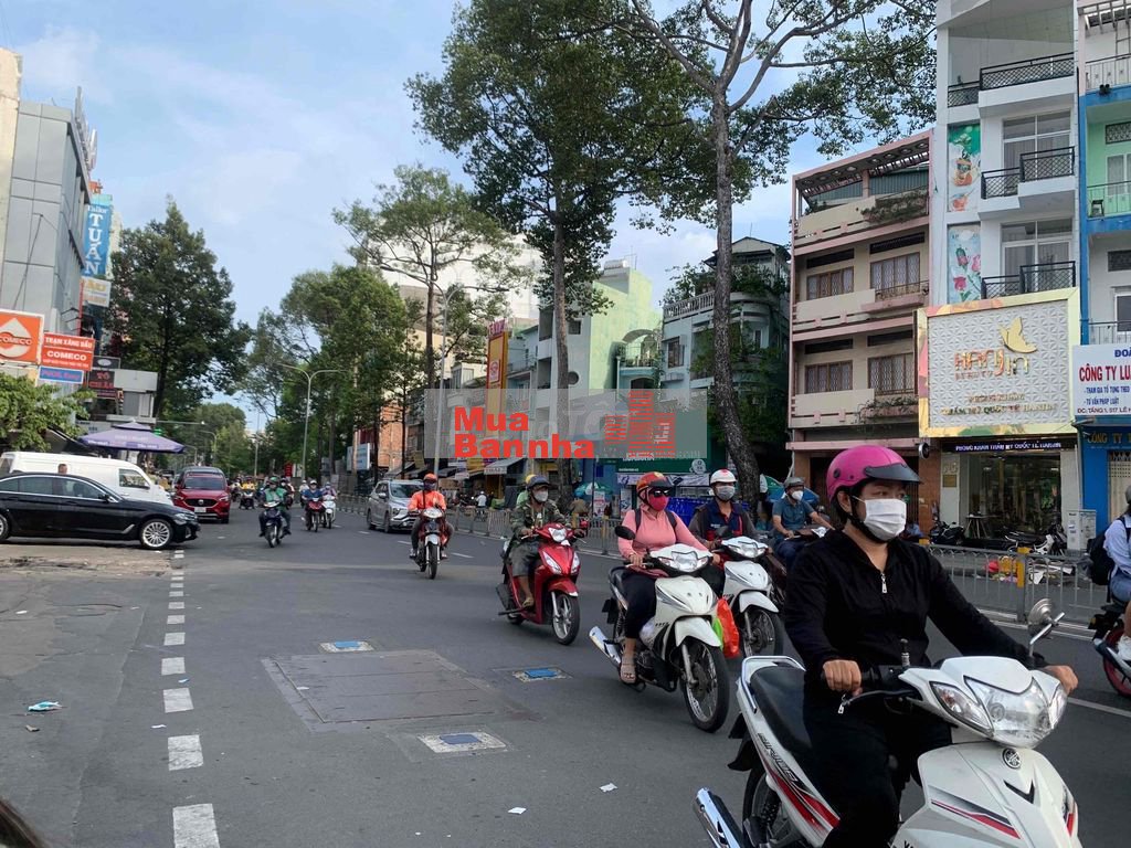 Nhà tâm huyết LPH q10 kẹt tiền cần bán