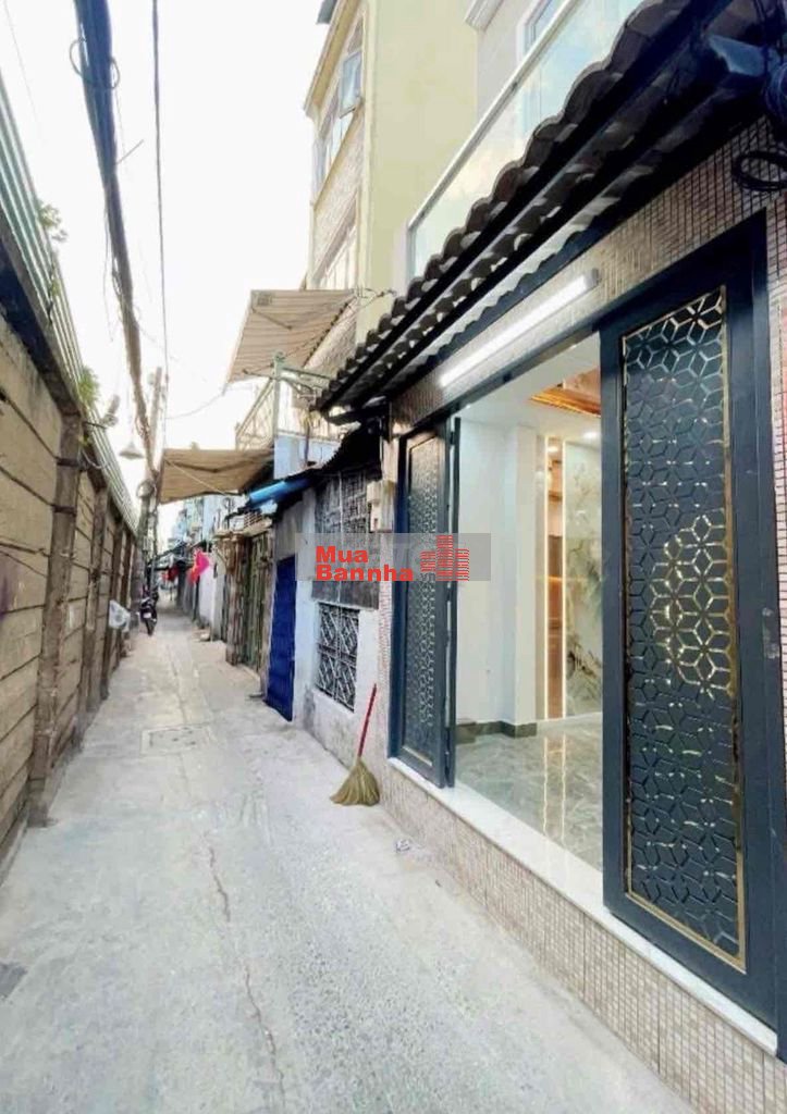 BÁN NHÀ 3 TẦNG TẠI ĐOÀN VĂN BƠ F16 Q4 - CÁCH MẶT TIỀN VÀI BƯỚC CHÂN