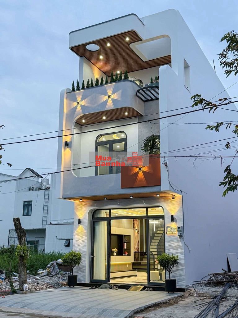 NHÀ 2 LẦU CAO CẤP - KDC HỒNG LOAN