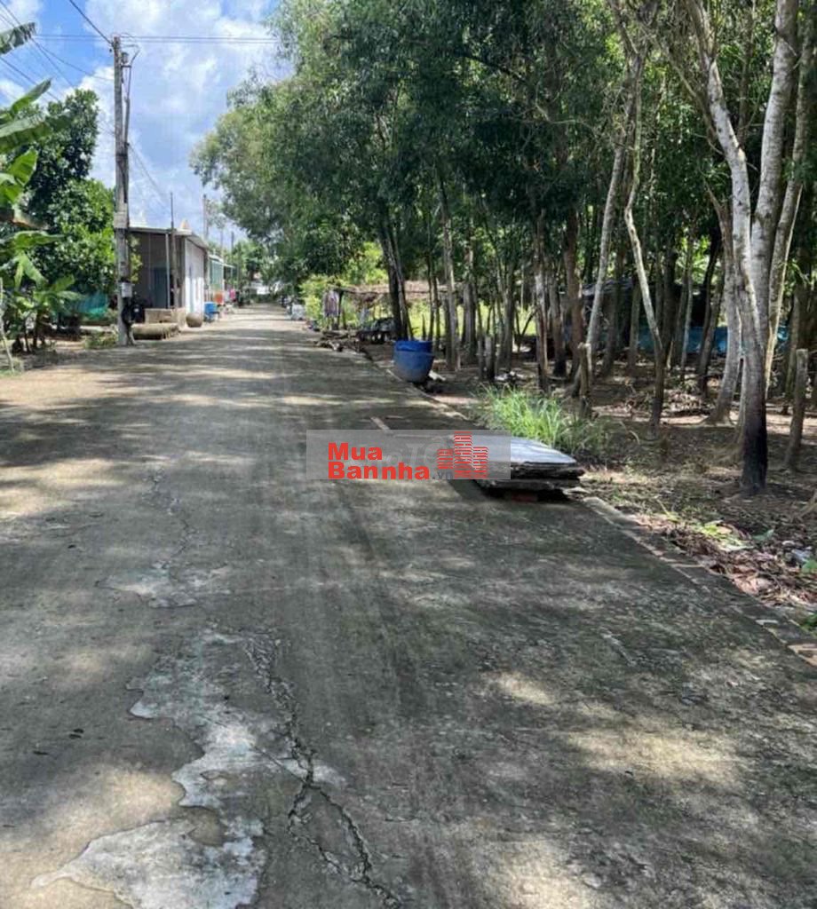 Nhà kiêng cố đẹp gần KCN trà nóc lộ 6m xe ô tô