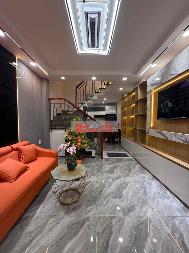 BÁN NHÀ NHỈNH 4 TỶ- HẺM XE HƠI GẦN EMART GÒ VẤP