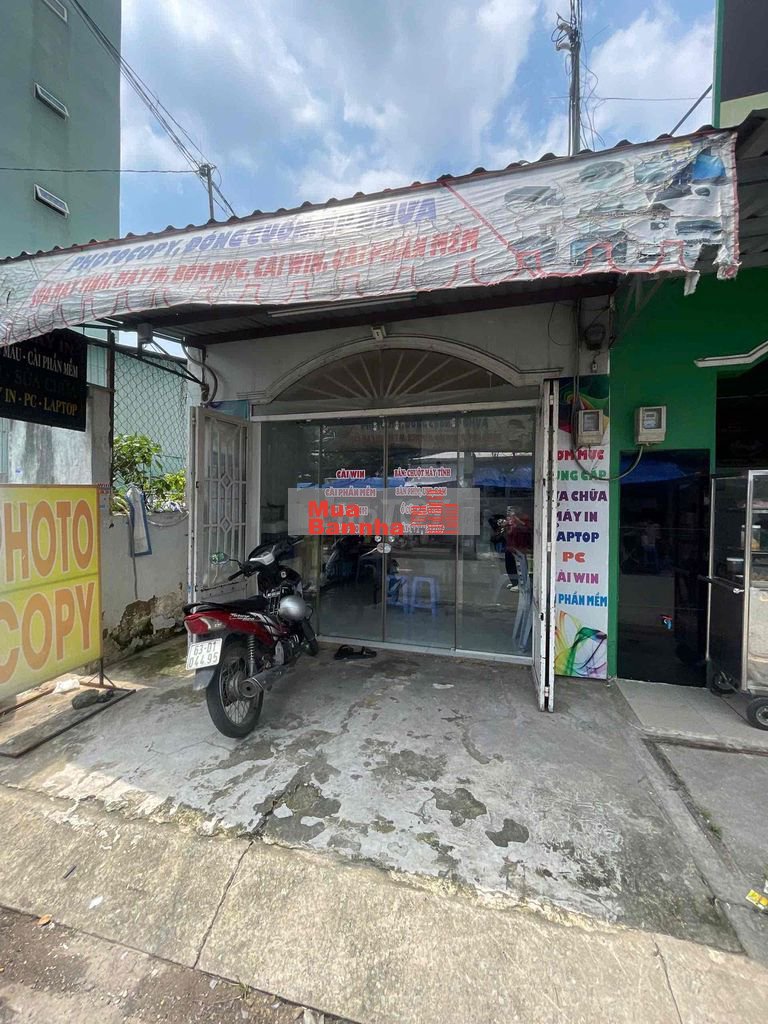 Nhà mặt tiền đường