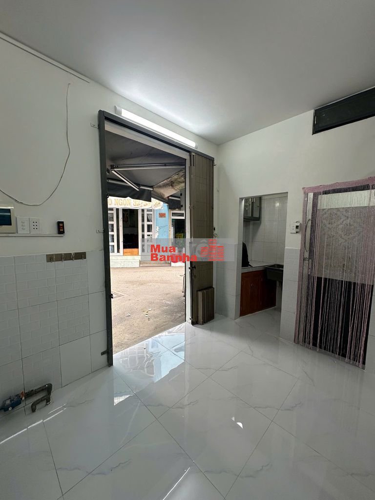 Nhà đẹp Huỳnh Văn Chính vừa ở vừa kinh doanh. 2PN, DTSD 40m2