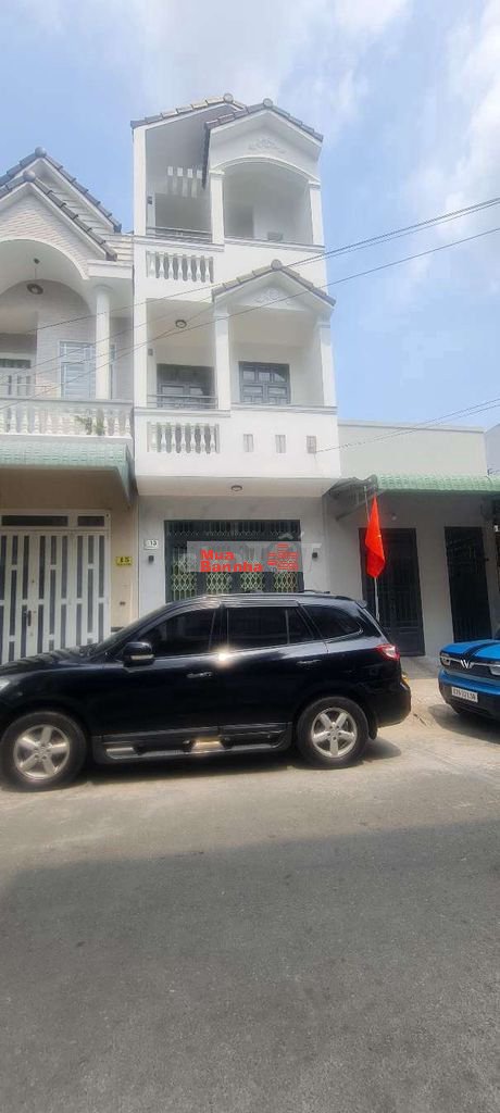 Bán nhag 1 trệt 2 lầu kdc đại học y dược cần thơ