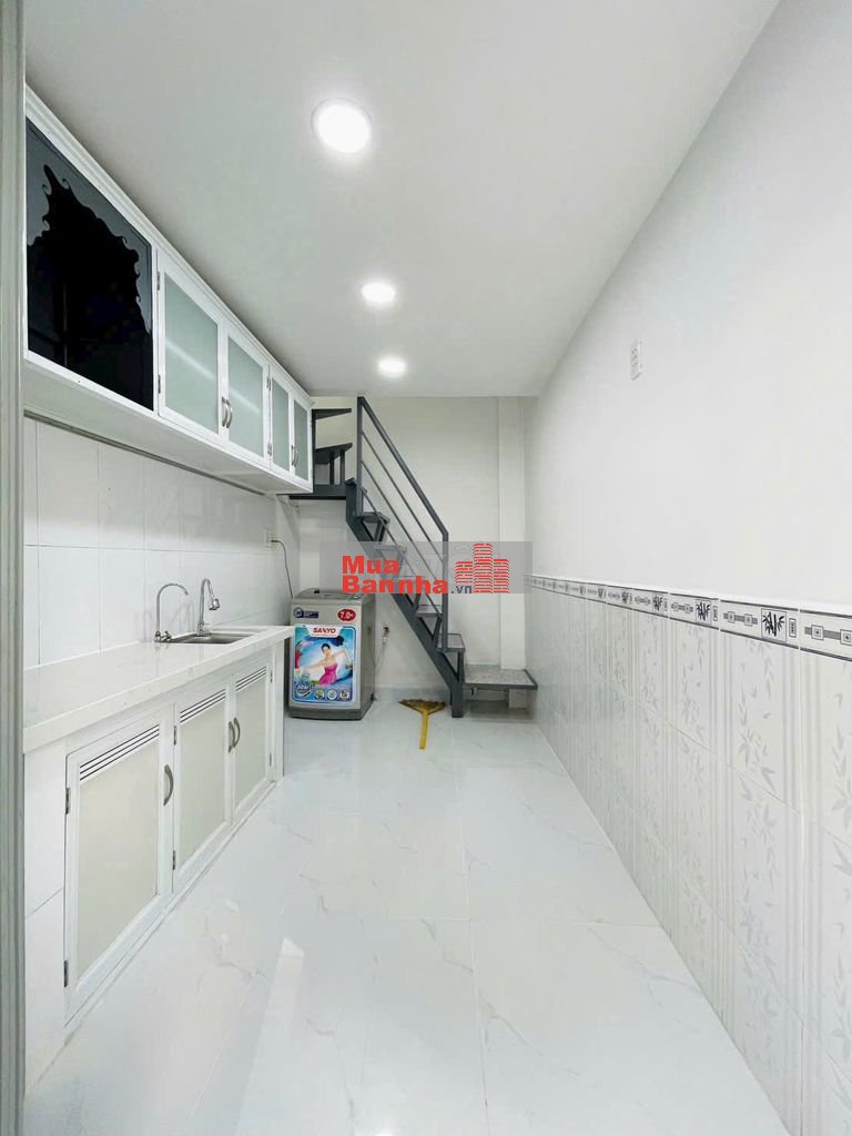 HƠN 1 TỶ - BÁN NHÀ BÌNH THẠNH, 3 TẦNG, SHR, NƠ TRANG LONG, P13, S.HXH