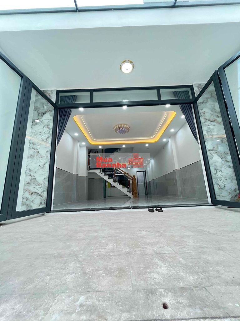 5x14 1 trệt 1 lầu sân sau , sân thượng nhà mới đúc thật