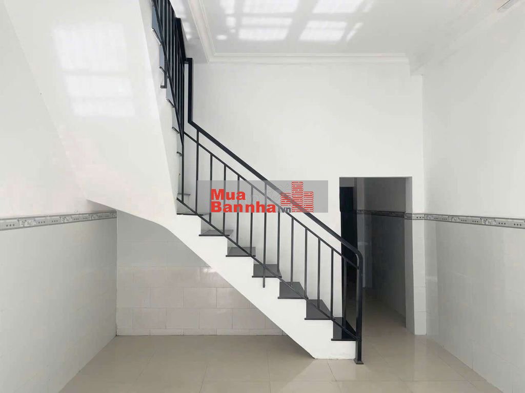 Nhà 2 tầng sổ hồng riêng đs4 HBP 4,2ty TL