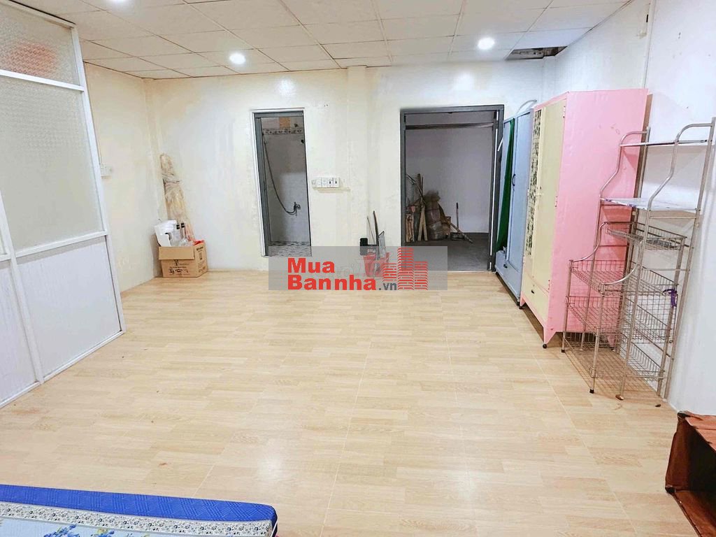 Hàng hiếm nhà Văn Thân Q6 cũ ..42m2, 1 trệt 1 lầu đúc