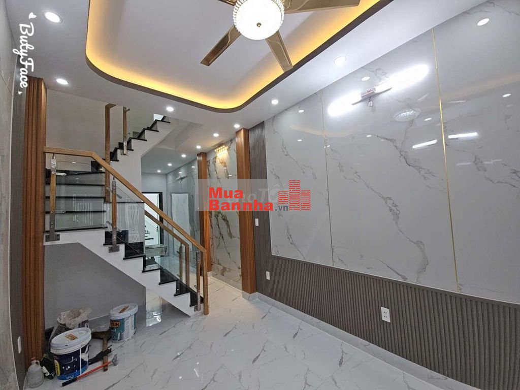 Hoa hồng cao , bán nhà hẻm 5m đường tân hòa đông