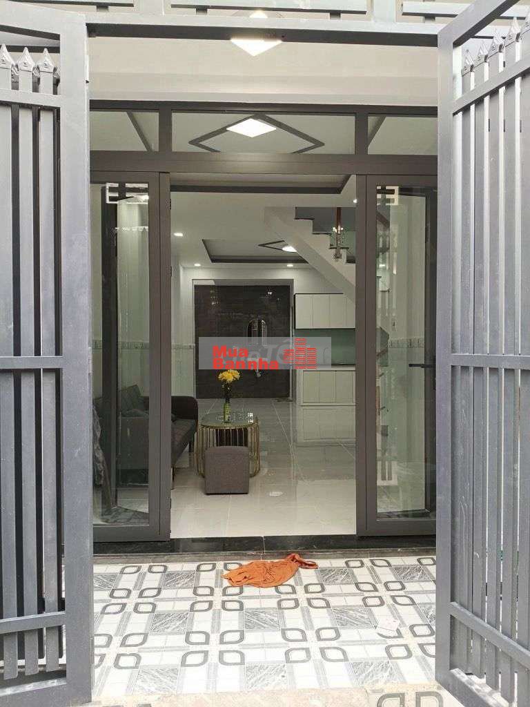 BÁN NHÀ TRUNG TÂM BÌNH TÂN GIÁ TỐT HXH , KHÔNG QH , NHÀ ĐẸP LUNG LINH