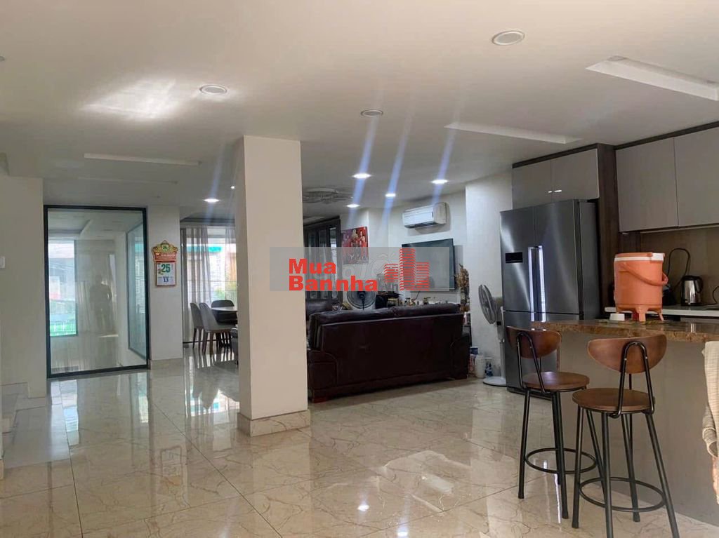 Biệt thự Huỳnh văn Bánh HXH 190m2 5 Tầng Thang Máy chỉ 29.5 tỷ