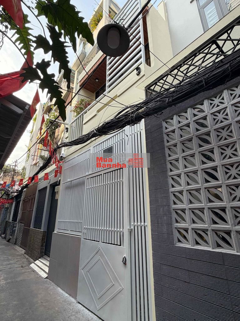 Cần bán nhà cải tạo mới 100%, sát chợ Hoà Hưng, đường Tô Hiến Thành