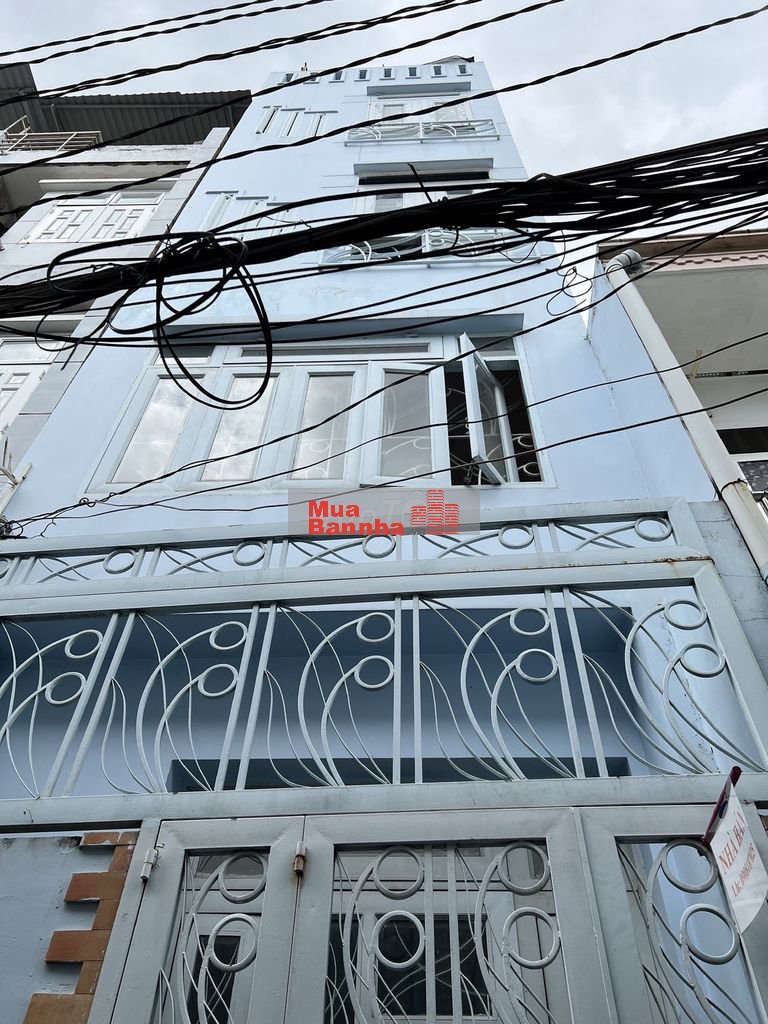 Nhà hẻm 24m2, 2 phòng ngủ, Quận 4